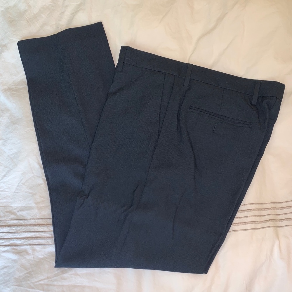 Kenneth Cole Slim fit slacks. Sz 34x30